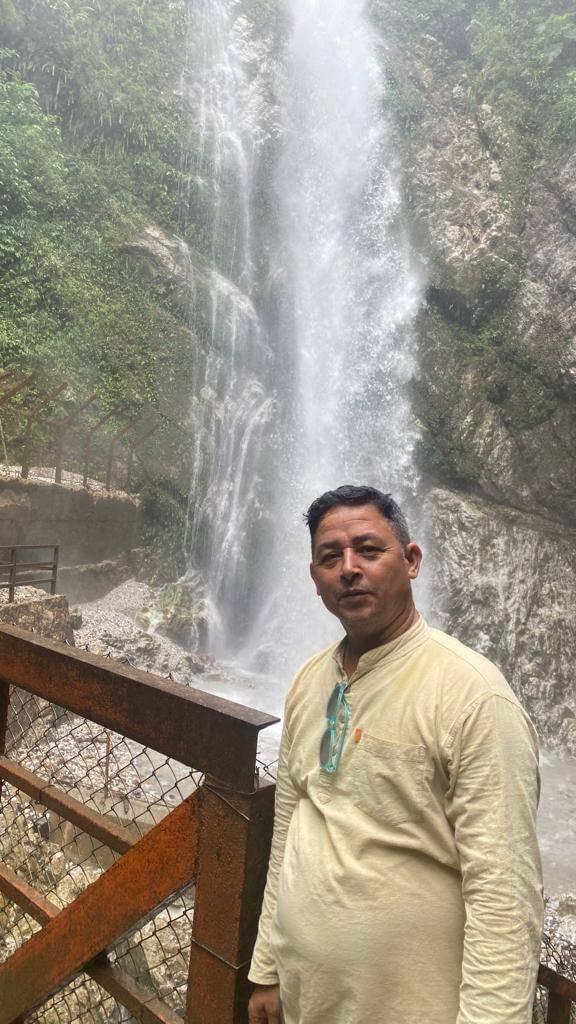 अबैध उत्खननको आरोपमा वडा अध्यक्ष र क्रसर संचालक पक्राउ