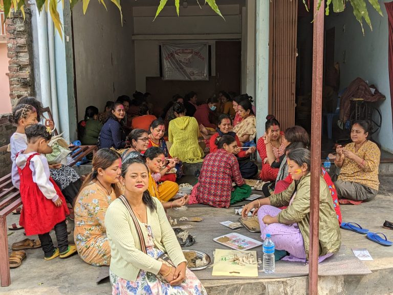 आफ्नै उत्पादनले आत्मनिर्भर बन्न जुटे बर्दिवासका गृहणी