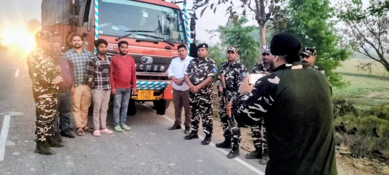 सानो देखिने बीउ, भित्र लाखौँको हिसाब—तस्करको चतुराई फेल