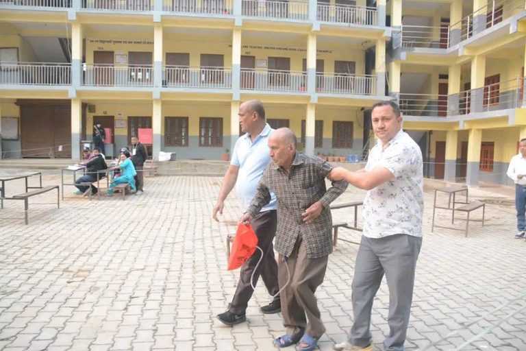 बारा–२ मा शान्तिपूर्ण रूपमा मतदान