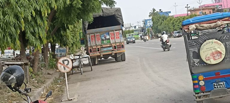 द्रव्य मोचनमा लाग्यो ट्राफिक