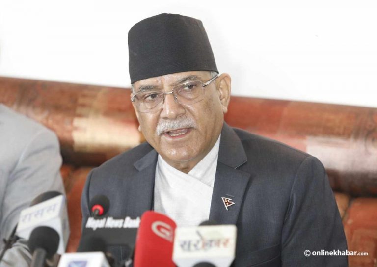 इटलीमा अत्यन्त व्यस्त भएँ, प्लेन चढ्नुअघि पनि फुटबल स्टेडियम अवलोकन गरें स् प्रधानमन्त्री प्रचण्ड