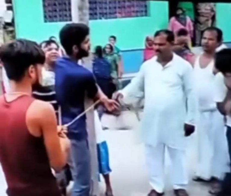 वडाअध्यक्षकै अगाडि कुटिएका युवाका परिवारले लगेको जाहेरी लिएन रौतहट प्रहरीले