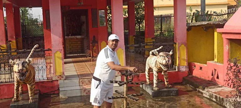 ६८ औं प्रहरी दिवसका अवसरमा चन्द्रनिगाहपुरमा मन्दिर सरसफाई