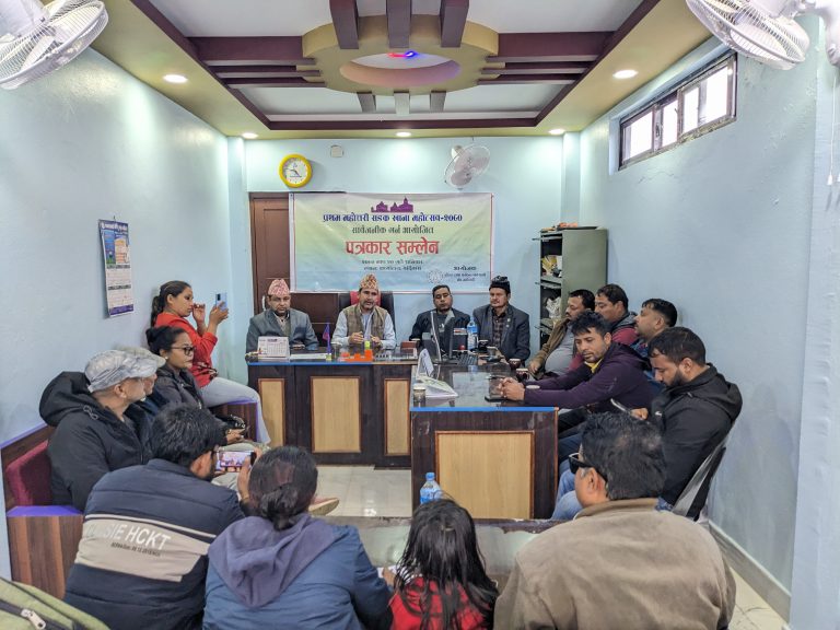 रातु उत्खननले युवा पलायन