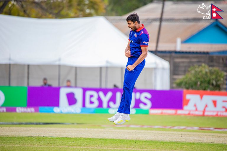 नेपाललाई तेस्रो सफलता, गुलशनले लिए दोस्रो विकेट