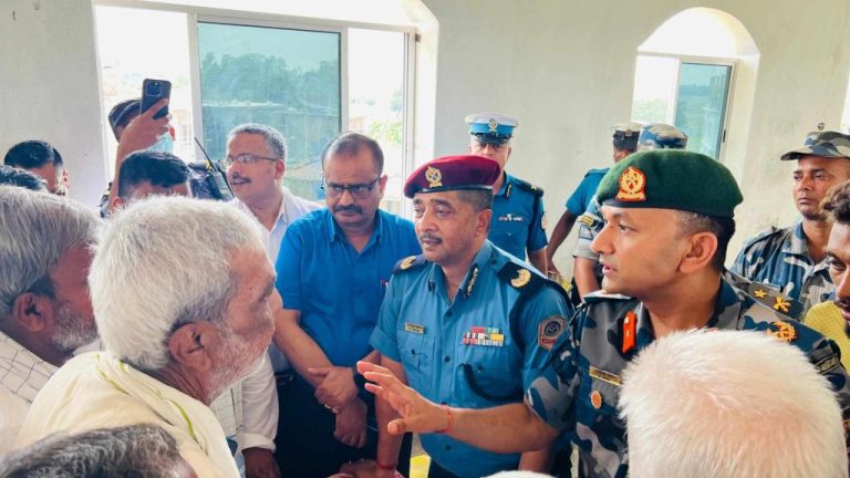 रौतहटका जनतालाई तीन डिआइजीले दिए धन्यवाद