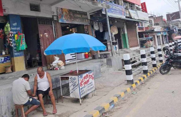 चन्द्रपुरमा फोहोर उठ्न सुरु