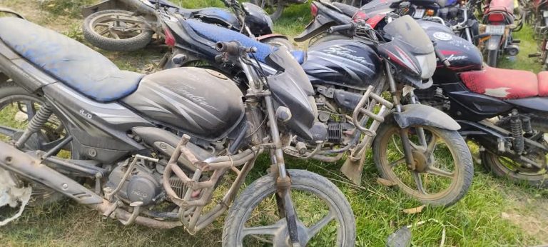 प्रहरीद्वारा चोरीको ५ थान मोटरसाईकल बरामद 