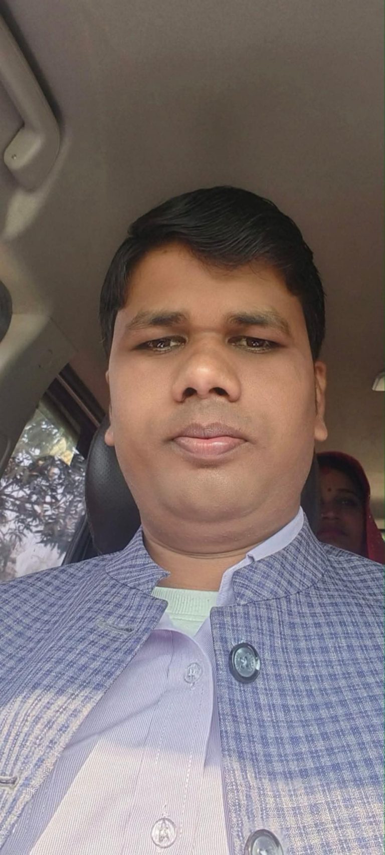 वडा अध्यक्षविरुद्ध पक्राउ पूर्जी जारी