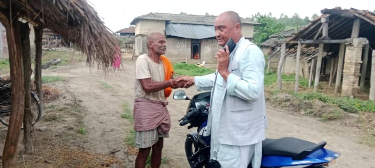 विकास योजनाको निरीक्षणमा सांसद तिमल्सिना