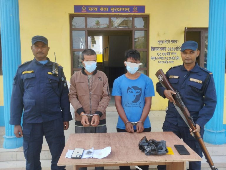 रौतहटमा बैंकिङ कसुरमा फरार अभियुक्त लागुऔषधसहित पक्राउ