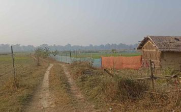 बलेरीको बागमती हरियो बगर ‘कागजी सुकुम्बासी’को नाममा सफा